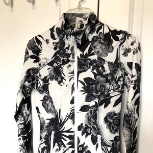 Lululemon Brisk Bloom Forme Jacket